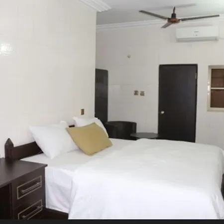 Cute Villa Hotel And Suites-2